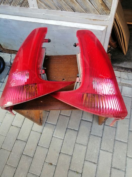 Стопове за пежо 206 комби от 97 ду 2002 година