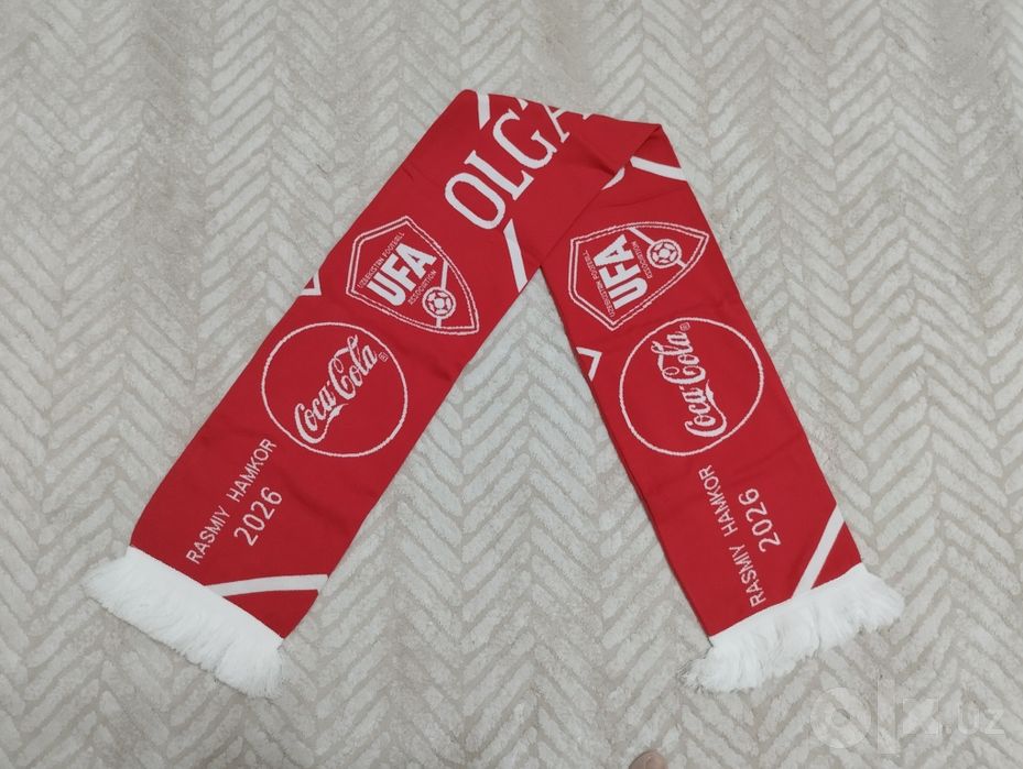 Шарф от Coca Cola