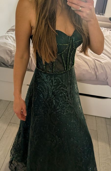 Официална зелена рокля