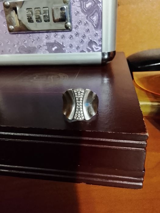 Серебро 925 проба.