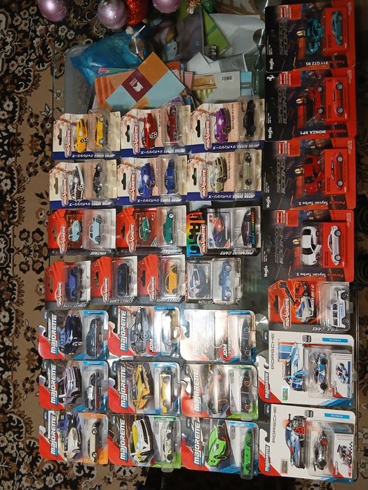 Здравейте продавам една част от личната ми колекция