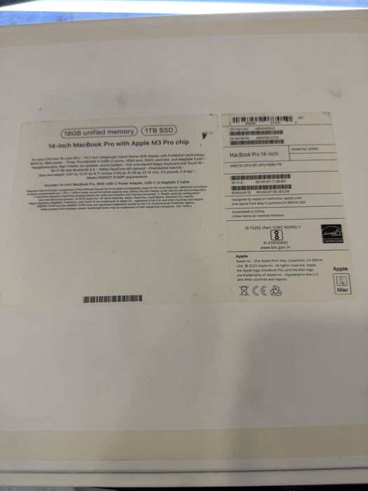 MacBook Pro 14 M3 pro 18/1tb/99%