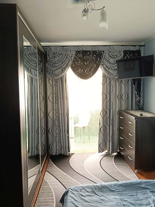 Închiriez apartament
