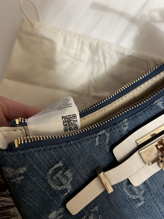 Geantă Guess de umăr