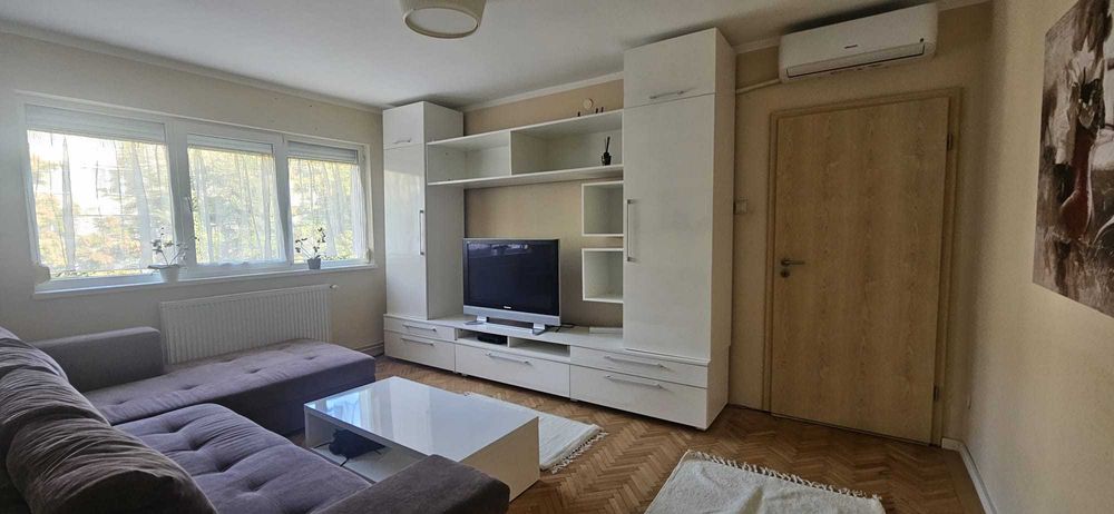 Apartament cu 3 camere de inchiriat in zona Olimpia/Stadion