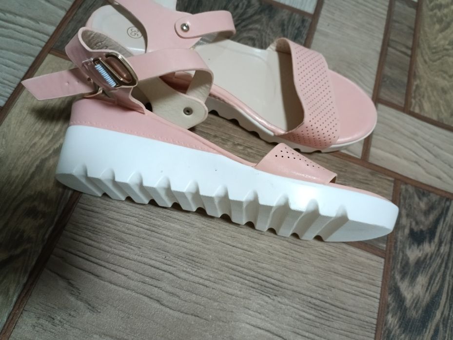 Женские танкетка 35 размер