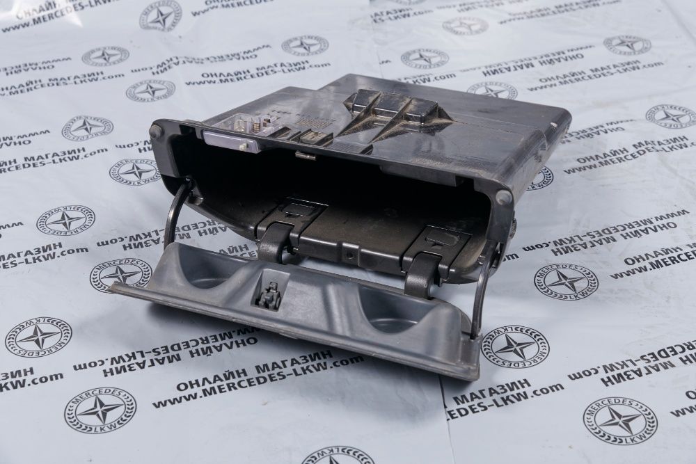 AB-00263 AUTO-BRA Compatible With Mercedes-Benz Sprinter 2000 2006 Hood Bra Stone Chip Protection