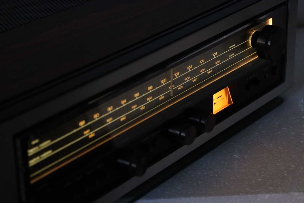 Amplificator/Tuner Luxman,2x45W(R-1030).