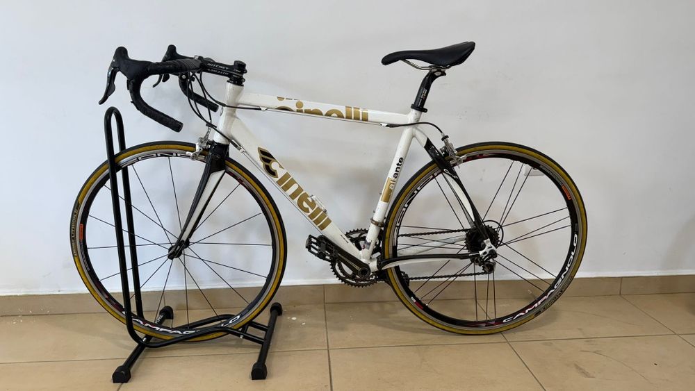 Cinelli Allante Columbus Carbon / Campagnolo Veloce / Campagnolo Khamsin