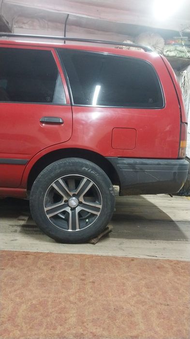 Продам диски с резинок