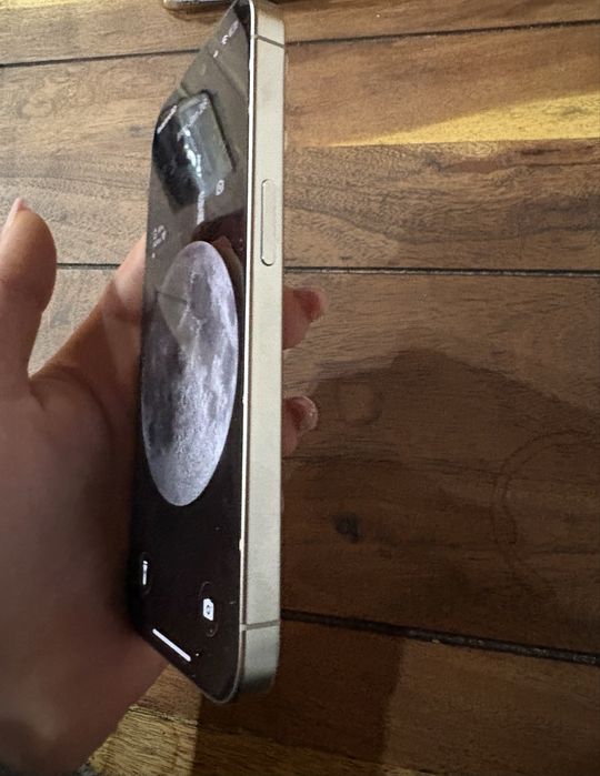 Iphone 15 pro White Titanium