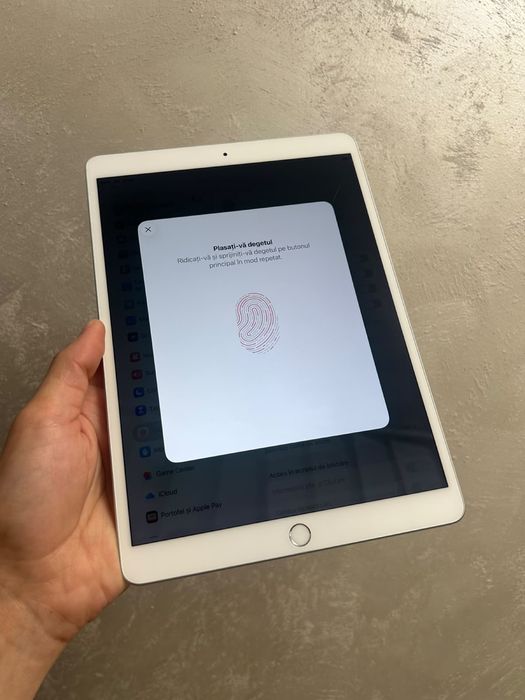 • Ipad  Air  3 • 64gb •