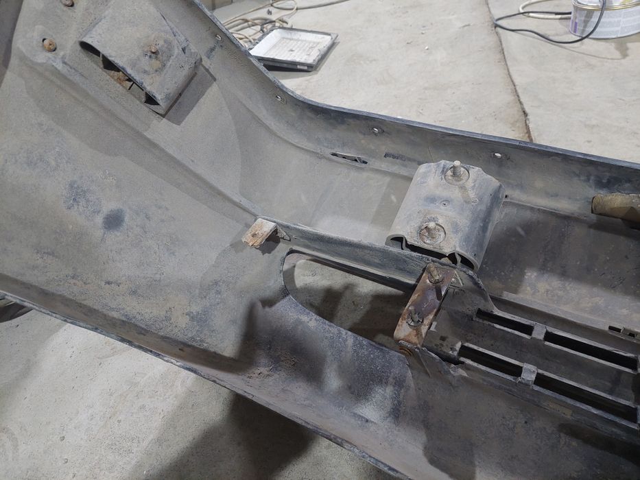 Бампер мерседес w124 AMG Gen2