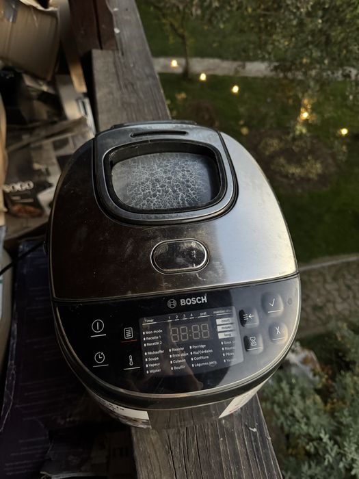Bosch multicooker gatit orez  si altele defect nu porneste