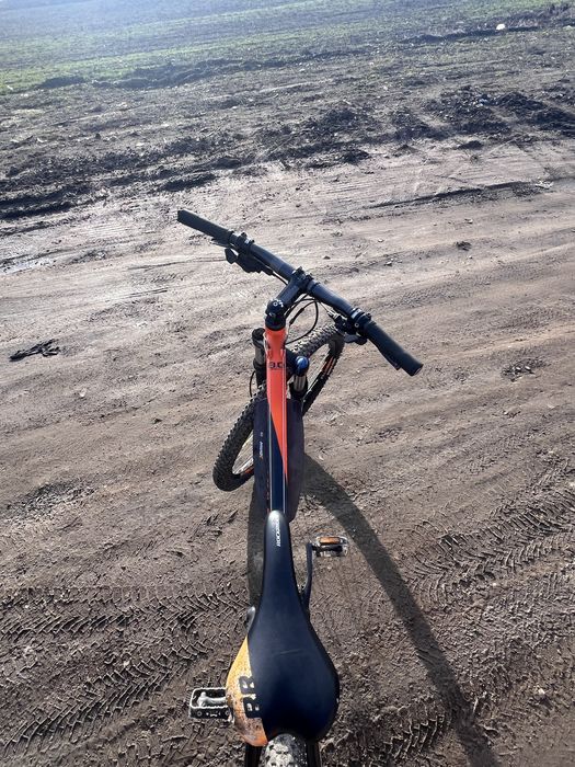 Ofer spre vânzare / schimb bicicletă Rockrider, complet funcțională.