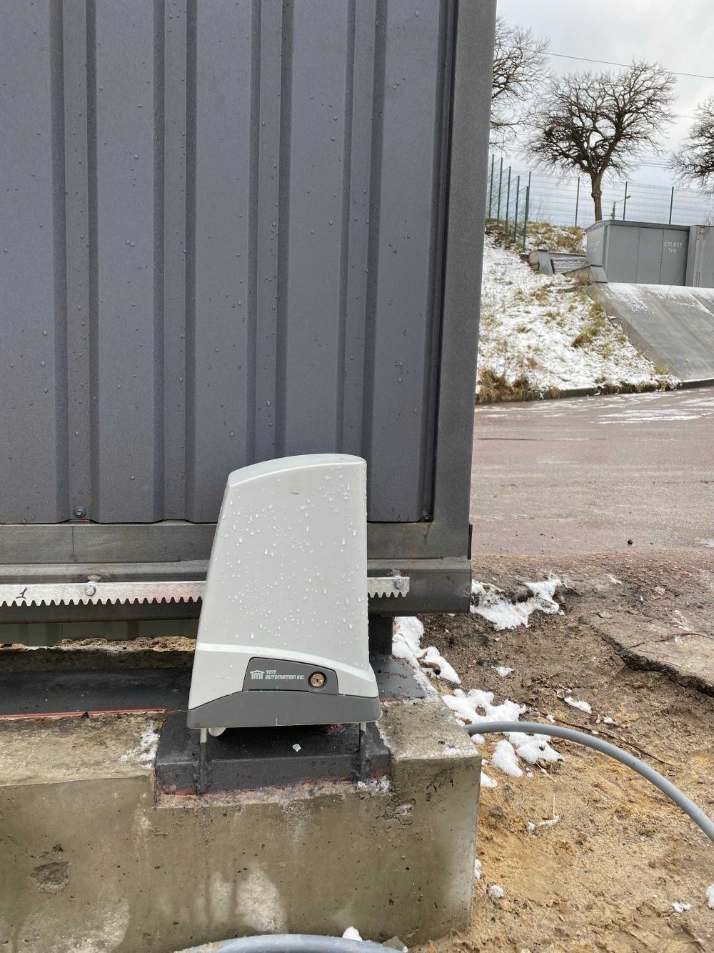 Мотор, для ворот на 1200кг откатные ,сдвижные ворота: 650 у.е ...