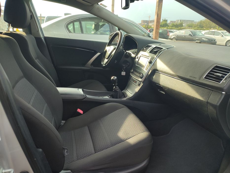 Toyota Avensis 2.0 d navi