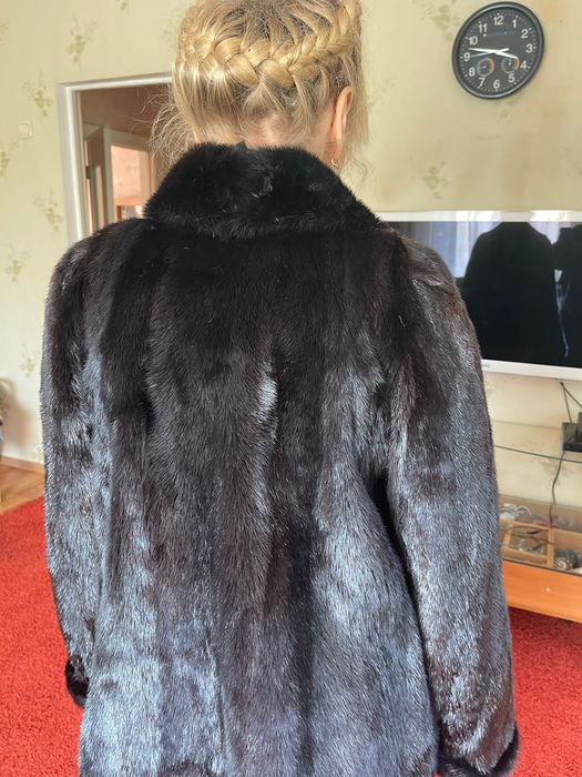 Полушубок норка.Чёрный и белый
