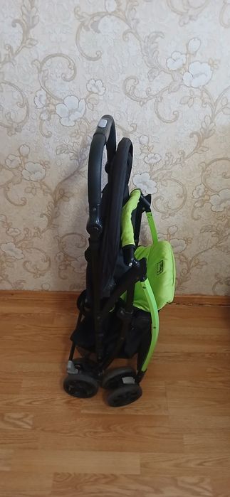 Детская коляска легкая