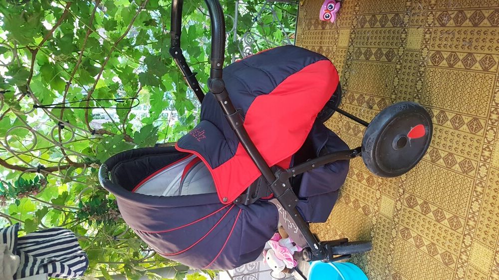 Продам коляску с рождения до 3 лет