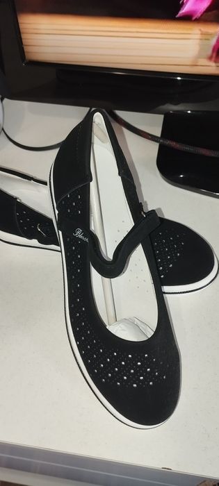 Срочно продам туфли
