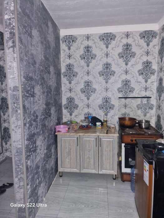 Сотилади нежилой соколни этаж срочна