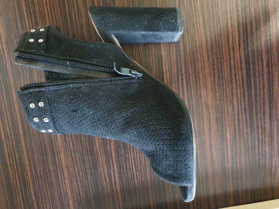 Продавам дамски обувки