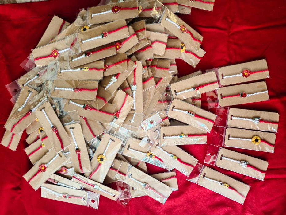 Мартеници на едро