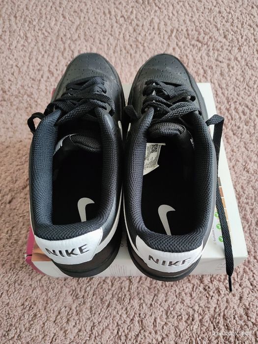Vând Pantofi Nike