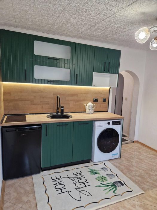 Дава се под наем Едностаен апартамент в Варна, м-т Траката - 45 кв.м за 450 € - Снимка #1