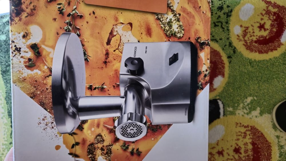 продаю мясорубку