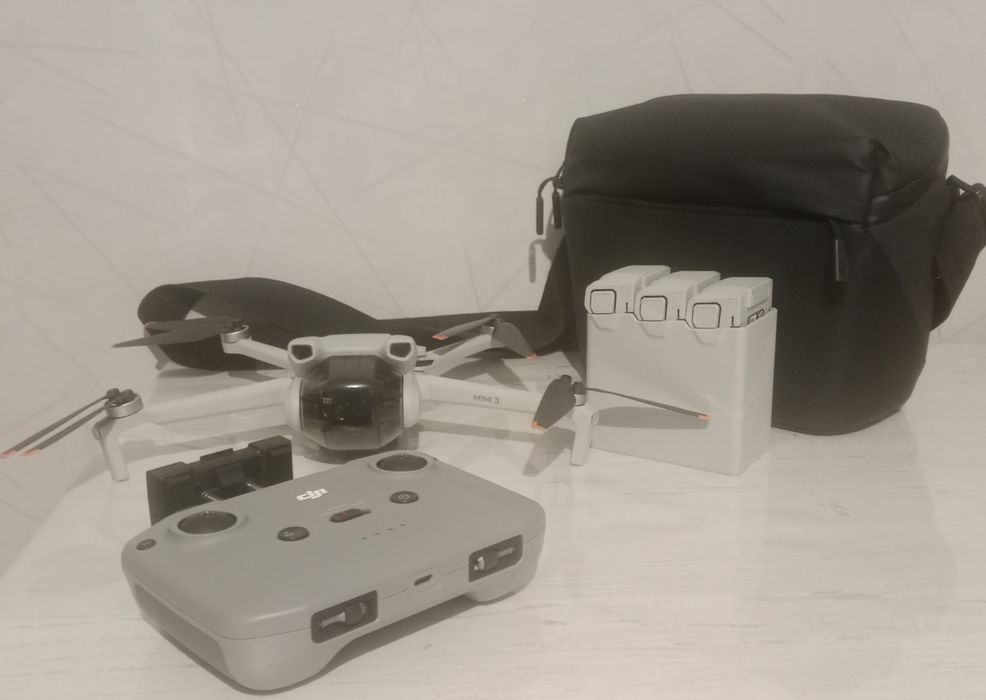 Дрон DJI Mini 3 Fly More Combo Plus