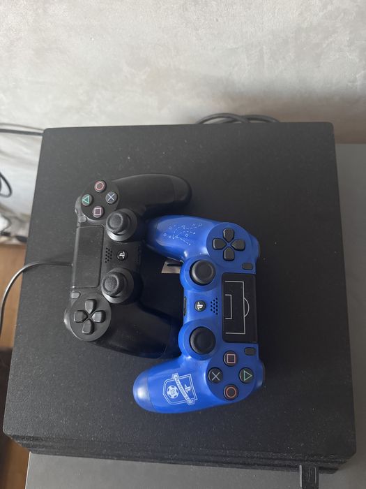 Consola PS4 Pro 1TB