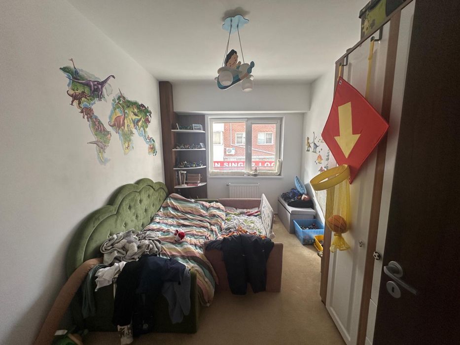 Apartament 4 camere - str. Babadag