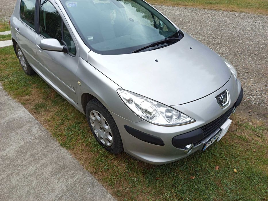 PEUGEOT 307
