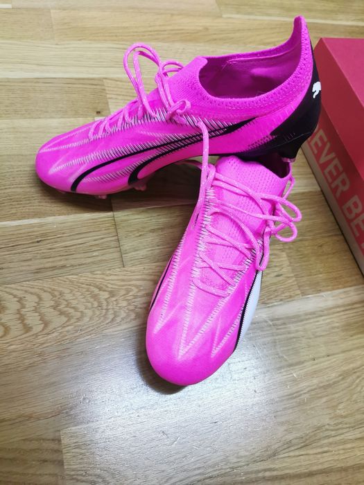 Ghete fotbal puma ultra ultimate