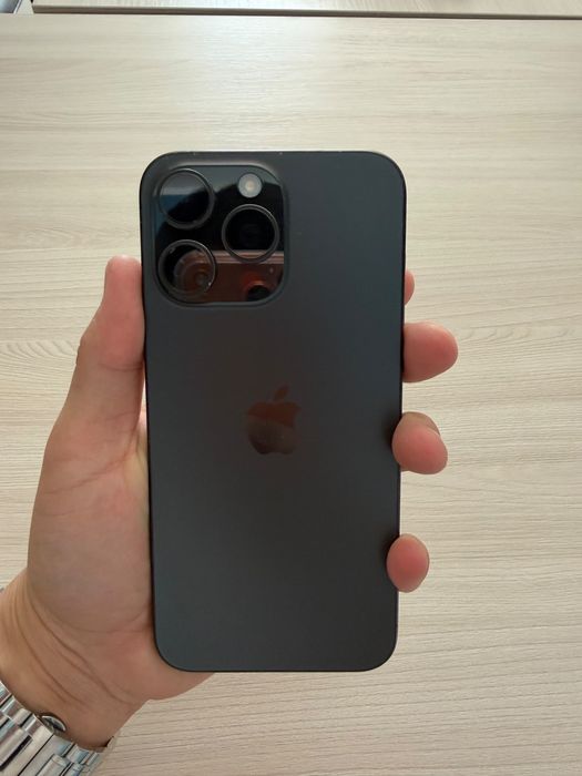 Продам iPhone 15 Pro Max 256 ГБ