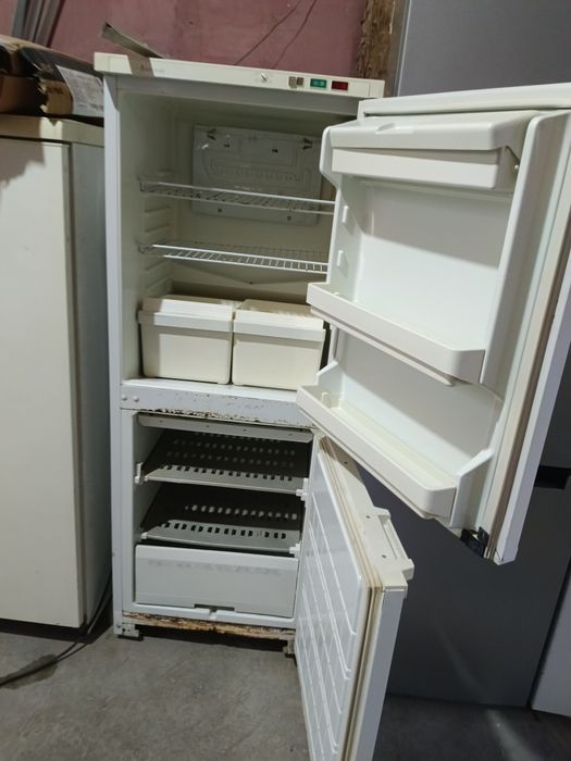 Холадилник  родной ремонт бомаган