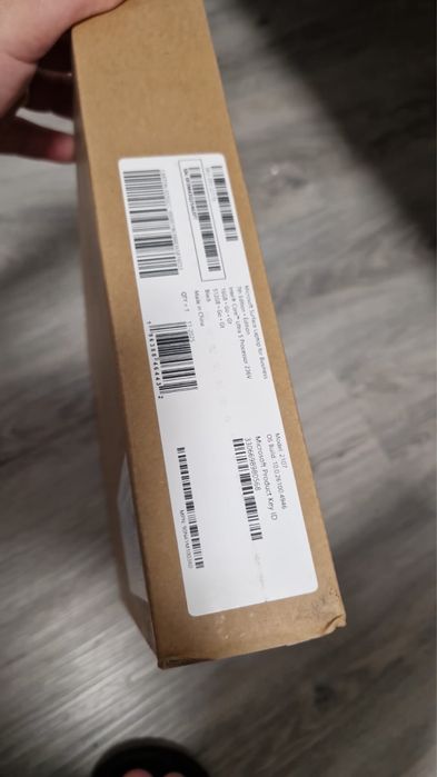 Surface Laptop 7 13” /inter Core Ultra Ui5/16/512gb /W11 pro