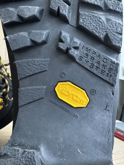 Bocanci 43 La Sportiva Nepal Cube GTX