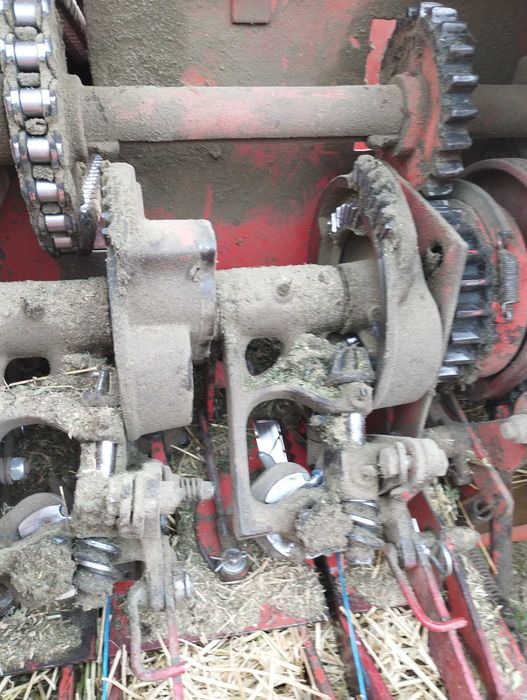 Balotiera deutz fahr HD 360