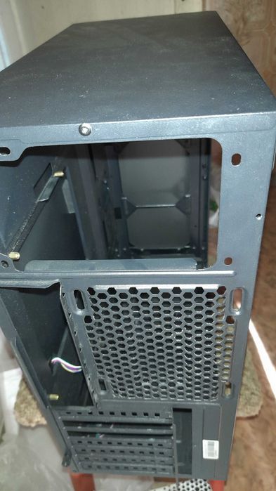 Корпус DEXP DC-101B черный