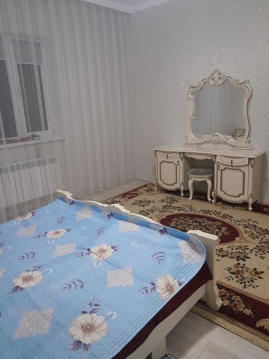 Продам спальный гарнитур