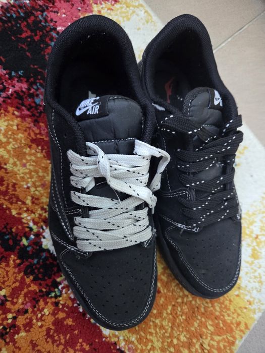 Adidasi Nike Air 42