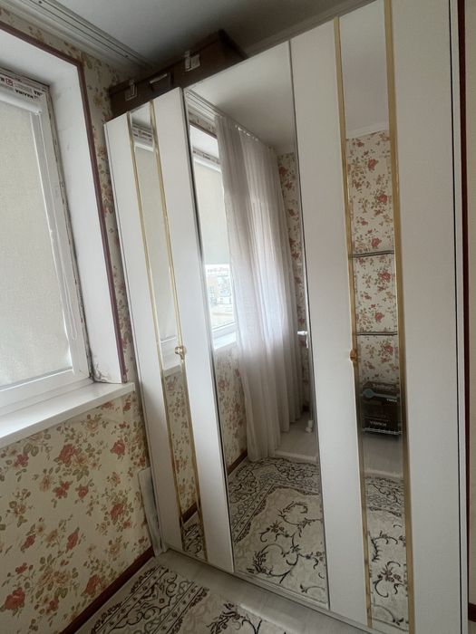 3 дверный шифонер