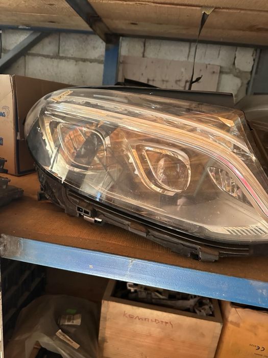 Десен фар оборудван GLE 166/292
