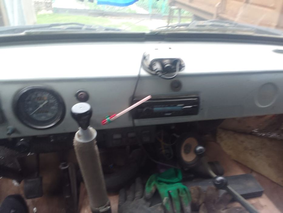 Уаз 3303 бортовой 2.7млн.