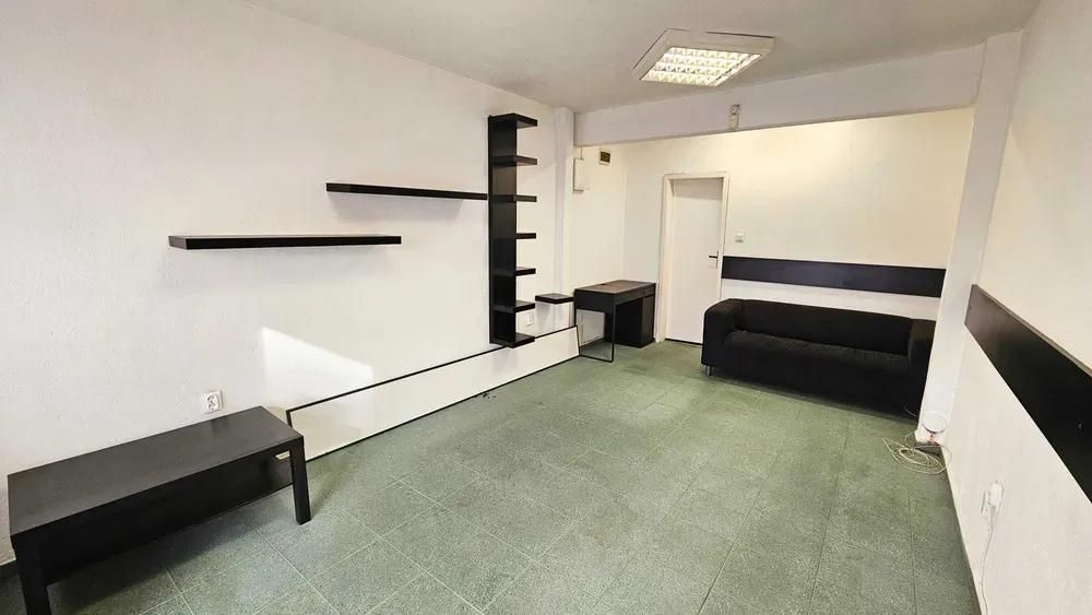 Магазин, под наем, Зимно кино Тракия