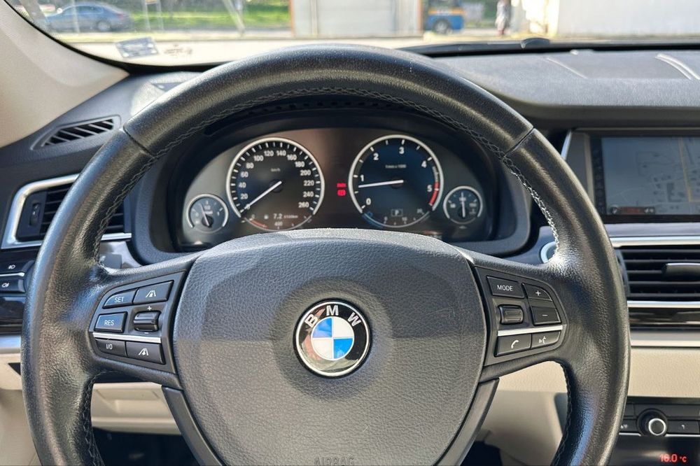 BMW 530d GT 2010