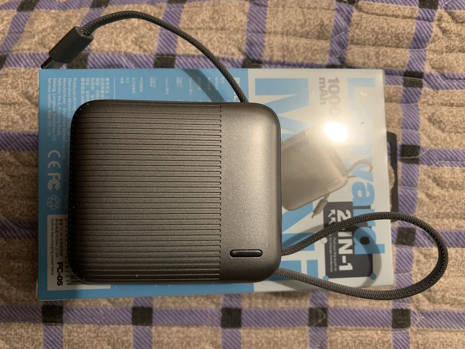 Зарядное устройство для смартфонов